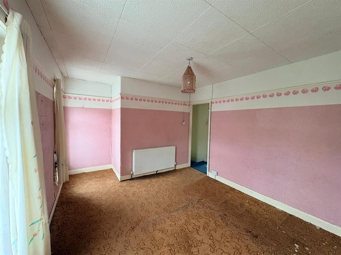 Lan Avenue, Morriston, Swansea, SA6 7AZ